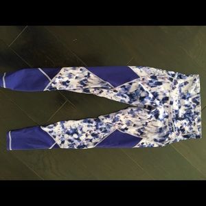 Brand New With Tags- Purple Print Leggings Small